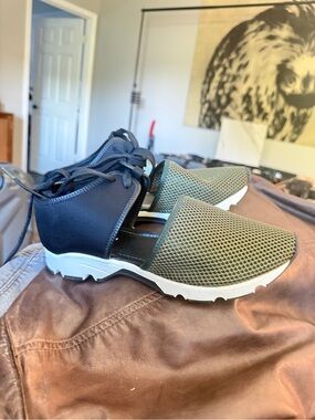 Women’s ALL BLACK Olive Mesh Casual Sneakers